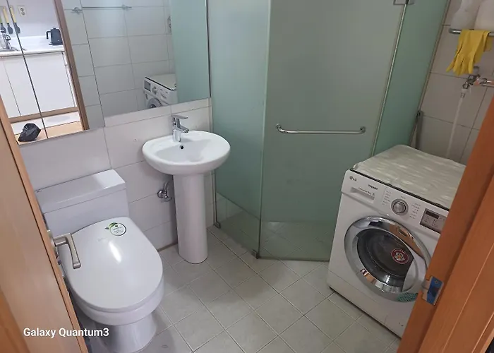 Apartment Hongdae Residence-4 - 1min From Hongik Univ Station #1 Seoul